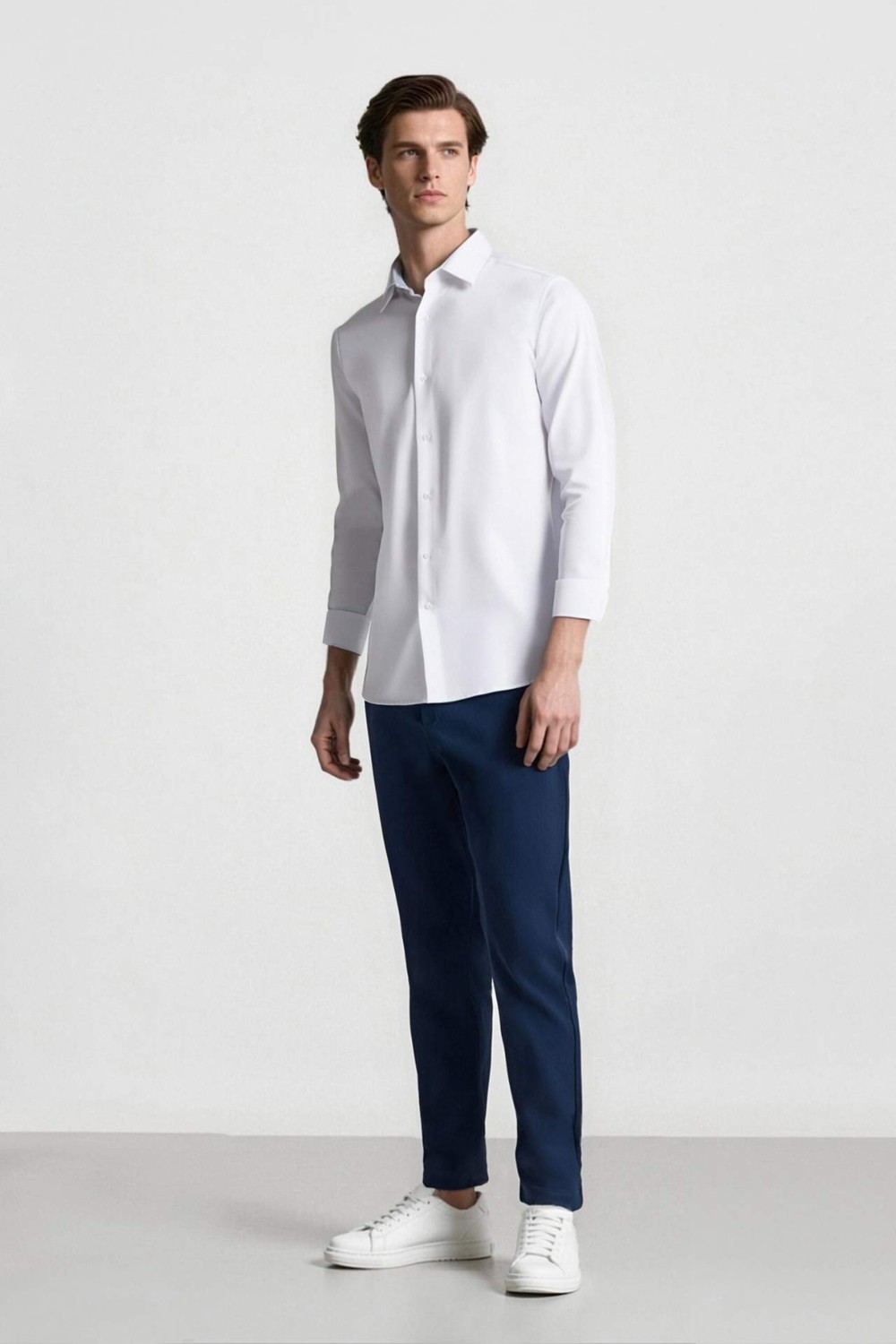 DeFacto Tailored Fit Düz Paça Her Yöne Esneyen Yumuşak Tuşe Cepli Pantolon C7508AX25SP görsel 3