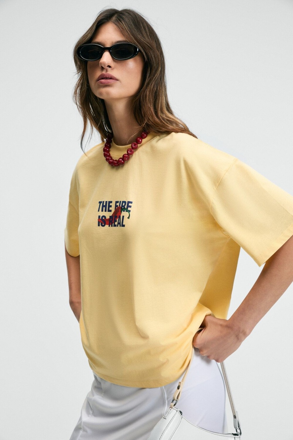 Grimelange CASSIANE Kadın Bisiklet Yaka Kısa Kollu Ön Ve Arka Baskılı Regular Sarı T-Shirt görsel 4