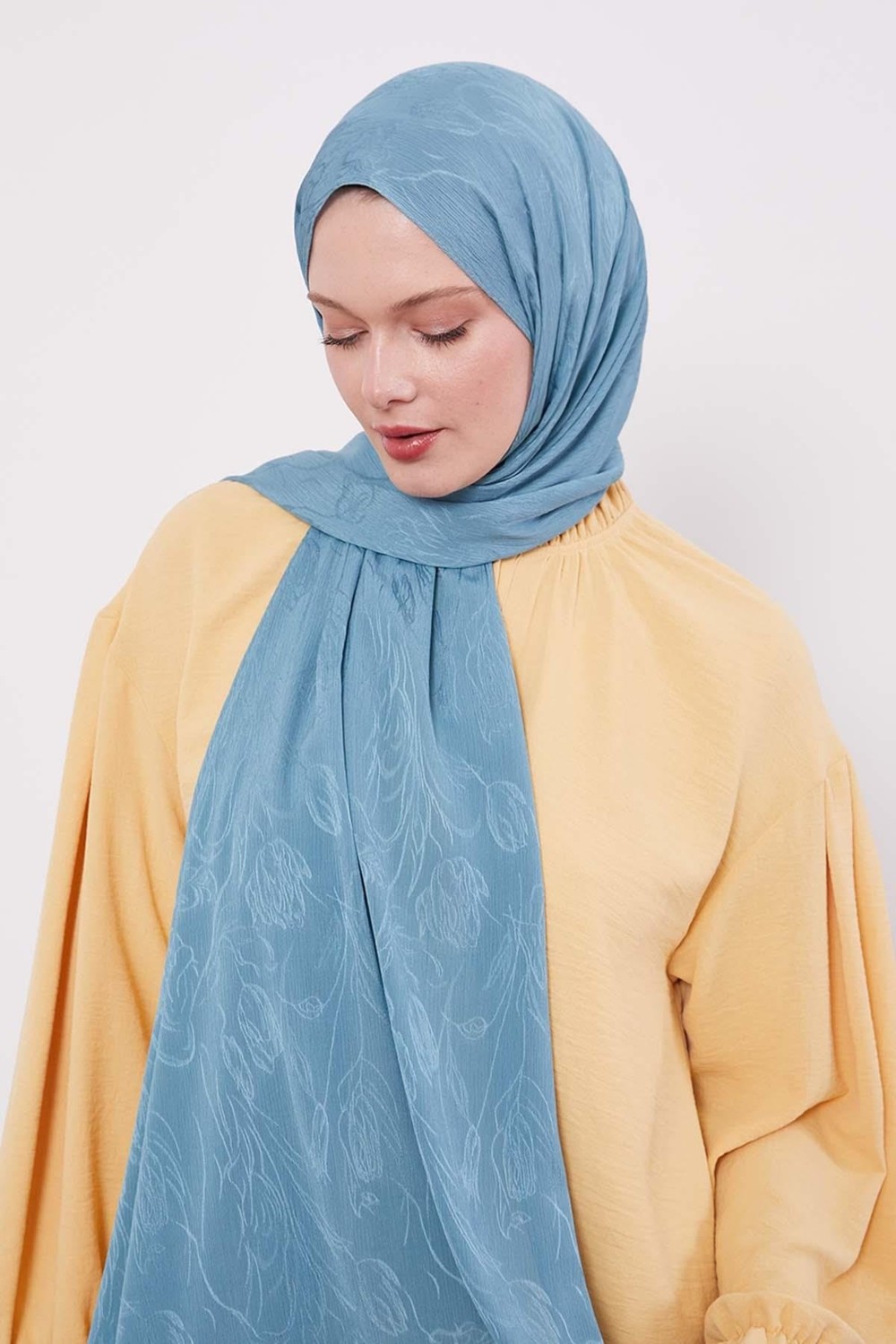 Lêvi D'or Kırık Beyaz Soyut Lale Desen Jakar Capri Şal görsel 2