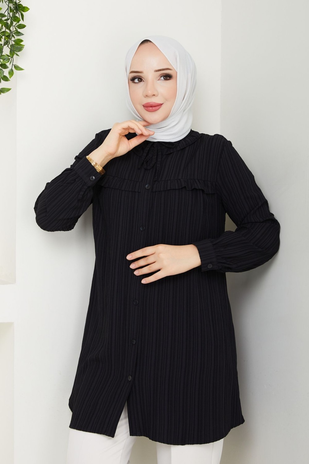 Pamuk Butik Kadın Yaka Detaylı Fırfırlı Robalı Gömlek -PMK429