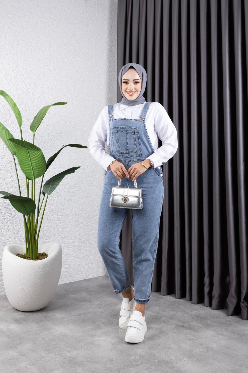 Harman Butik Kadın Cepli Askılı Kot Tulum Pamuk Polyester Karışımı Modern Tasarım Mavi görsel 2