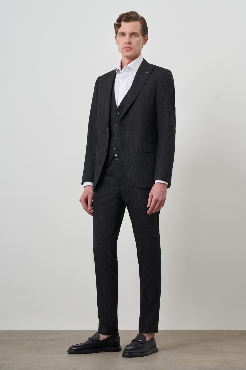 Morven Erkek Siyah Trend Yelekli Slim Fit Sivri Yaka Takım Elbise görsel 5