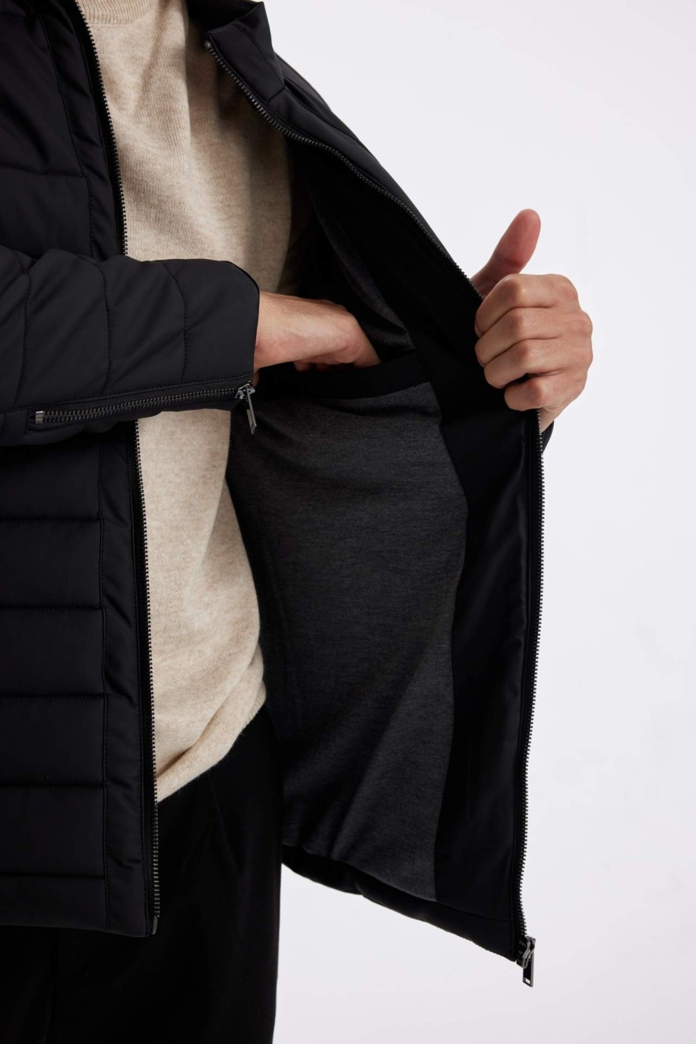 DeFacto Slim Fit Dar Kesim Dik Yaka Fermuarlı Cepli Suni Deri Ceket Mont X4014AZ24WN görsel 6