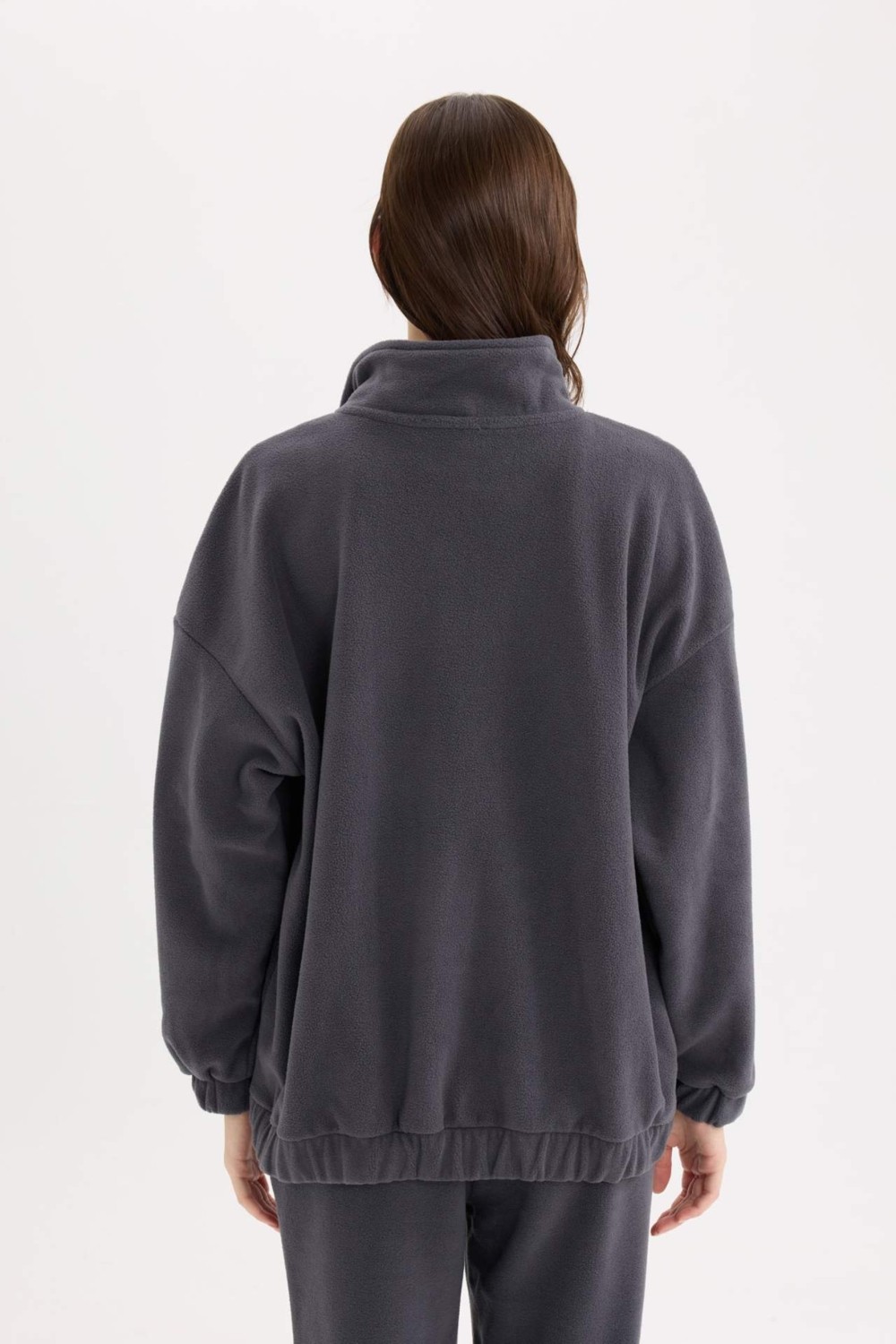 DeFacto Oversize Geniş Kalıp Fermuarlı Dik Yaka Nakışlı Polar Sweatshirt Y2649AZ24WN görsel 6