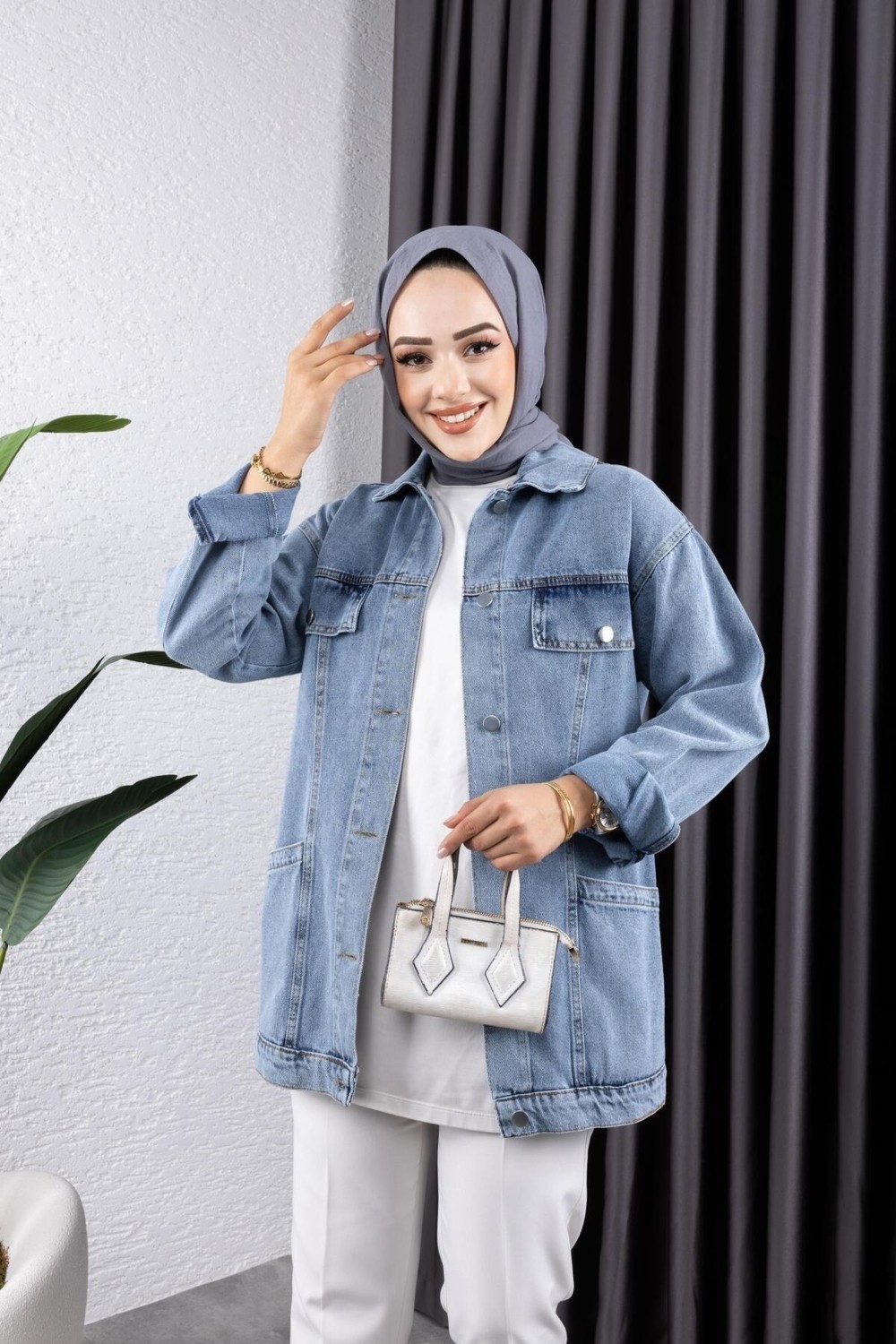 Harman Butik Kadın Cep Detaylı Denim Siyah Kot Ceket