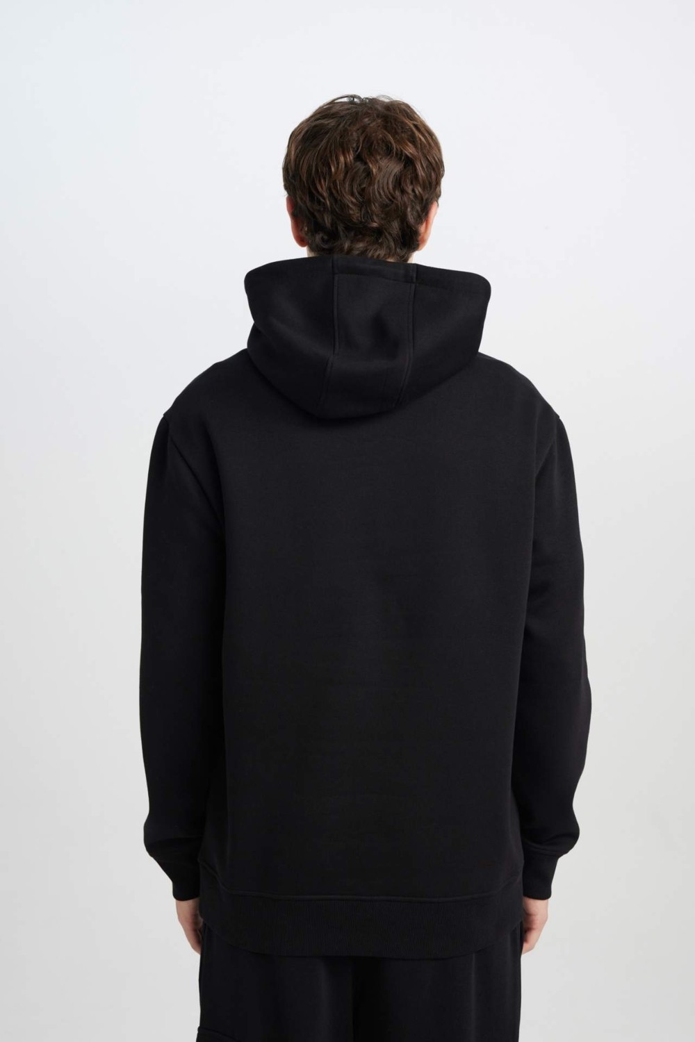 DeFacto Regular Fit Kapüşonlu Kanguru Cepli İçi Yumuşak Tüylü Basic Sweatshirt X8283AZ25SP görsel 6