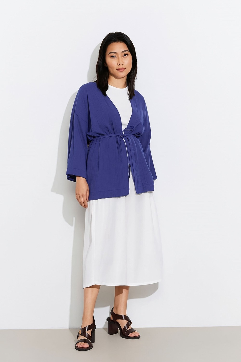 Kübra tekstil Kadın Modern Rahat Kesim Kuşaklı Hafif Kumaş Kimono, Şık ve Zamansız Tasarım