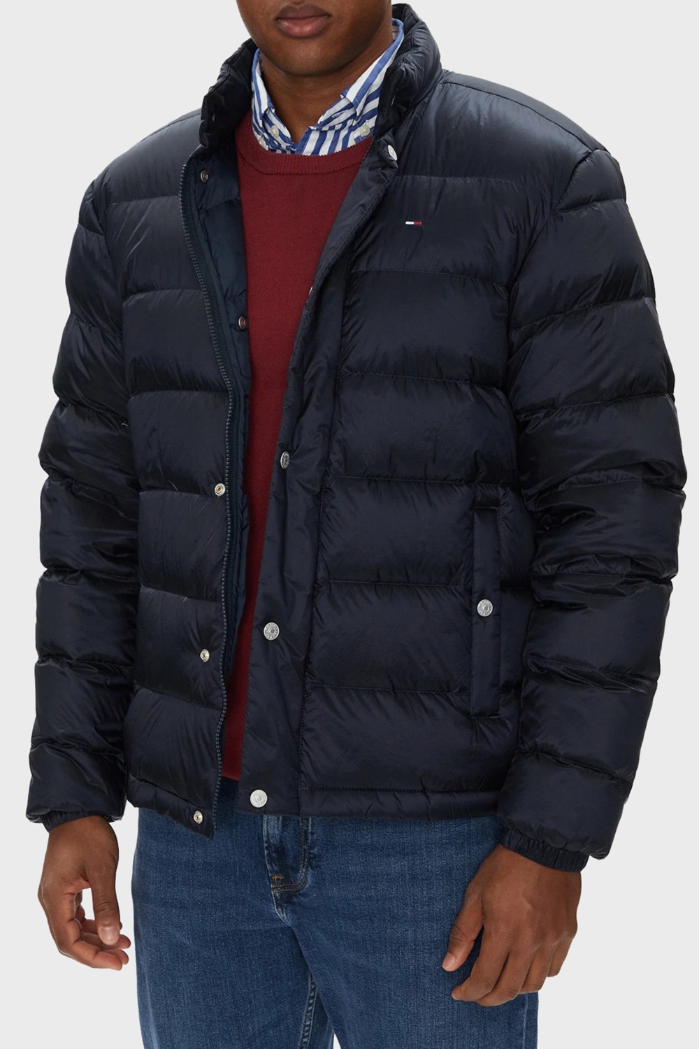 Tommy Jeans Regular Fit Dik Yaka Kapitoneli Logolu Mont Erkek Mont DM0DM21937 C1G