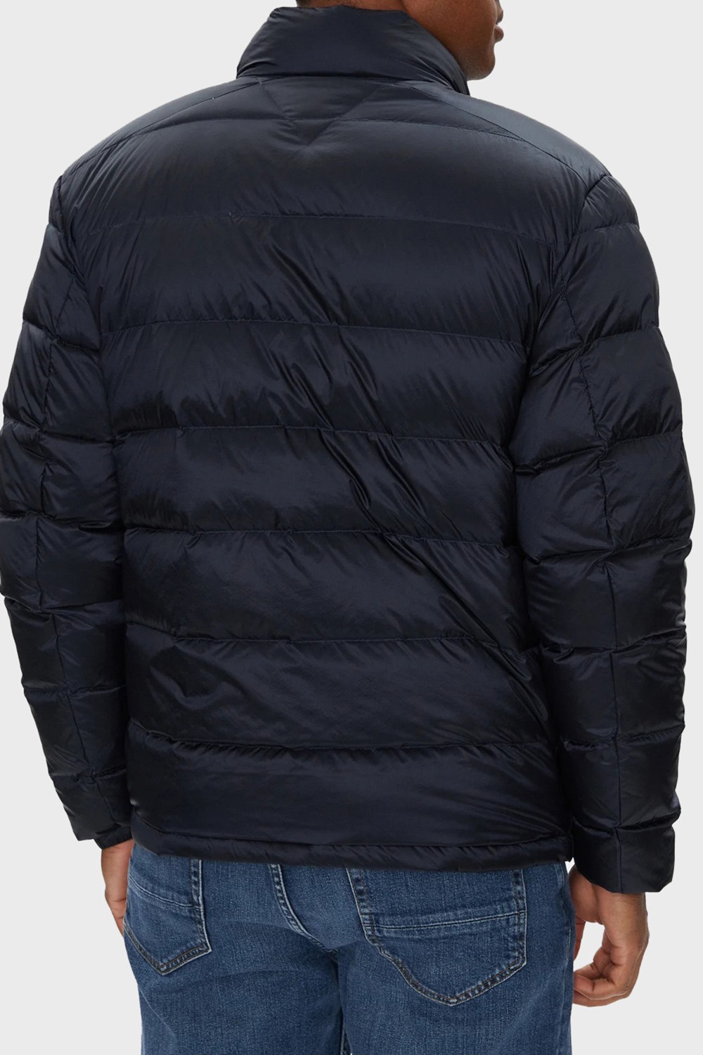 Tommy Jeans Regular Fit Dik Yaka Kapitoneli Logolu Mont Erkek Mont DM0DM21937 C1G görsel 3
