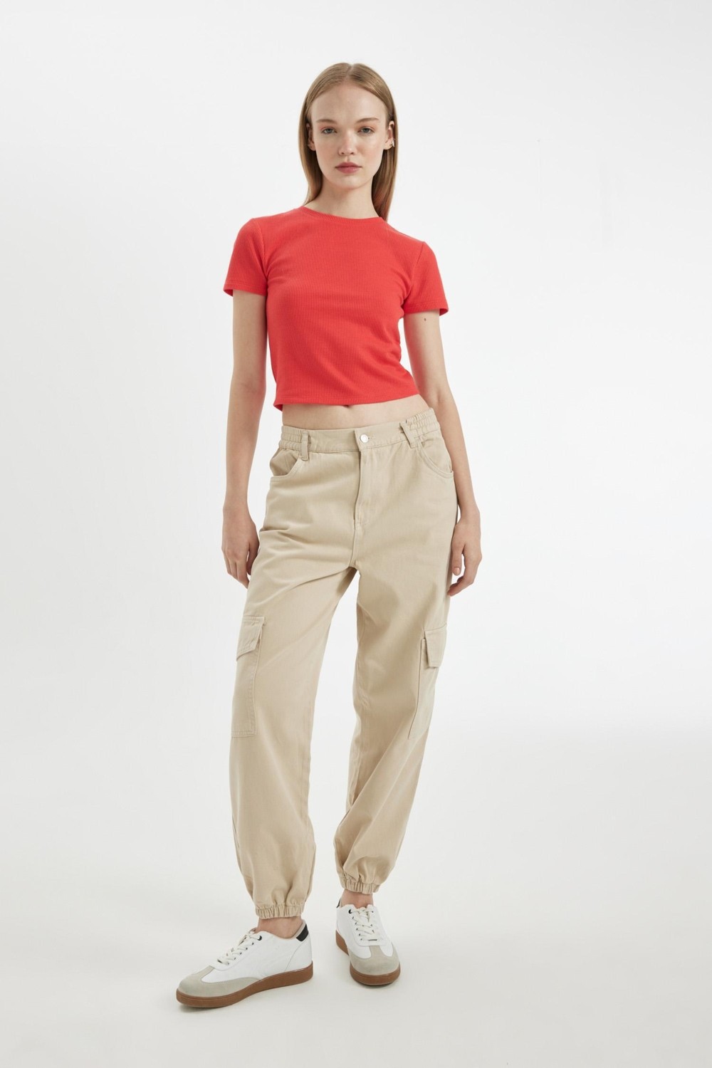 DeFacto Jogger Fit Gabardin Kumaş Normal Bel Basic Kargo Cepli Pantolon B0454AX24AU