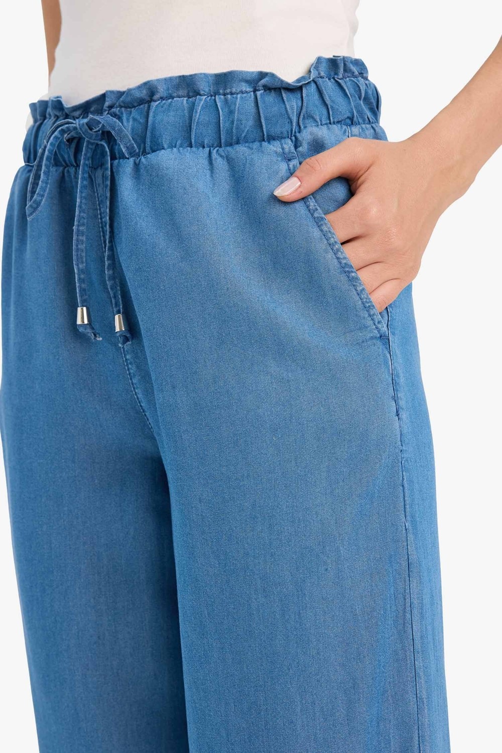 DeFacto Pull On Culotte Yüksek Beli Lastikli Akışkan Kumaş Yıkamalı İnce Jean Pantolon D8241AX25SM görsel 5