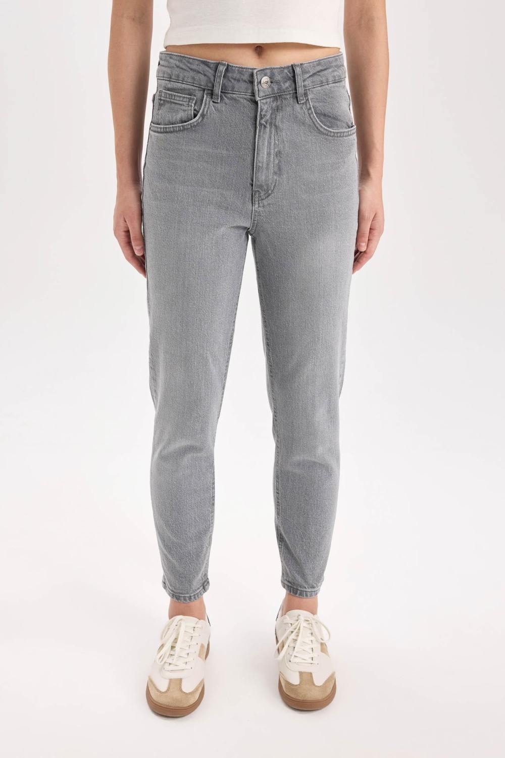 DeFacto Lina Comfort Mom Yüksek Bel Bilek Boy Jean Yıkamalı Pantolon E3438AXNS görsel 4