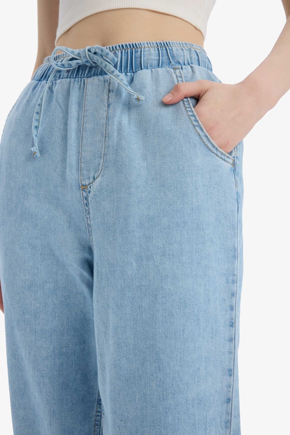 DeFacto Pull On Paperbag Yüksek Bel Düz Paça Uzun Yumuşak Jean Pantolon E0733AX25SM görsel 5