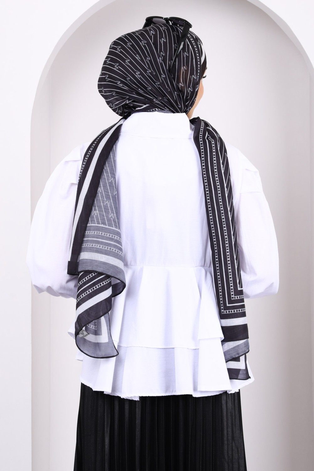 İmaj Butik Ekru Ön Bağlamalı Katlı Kimono görsel 4