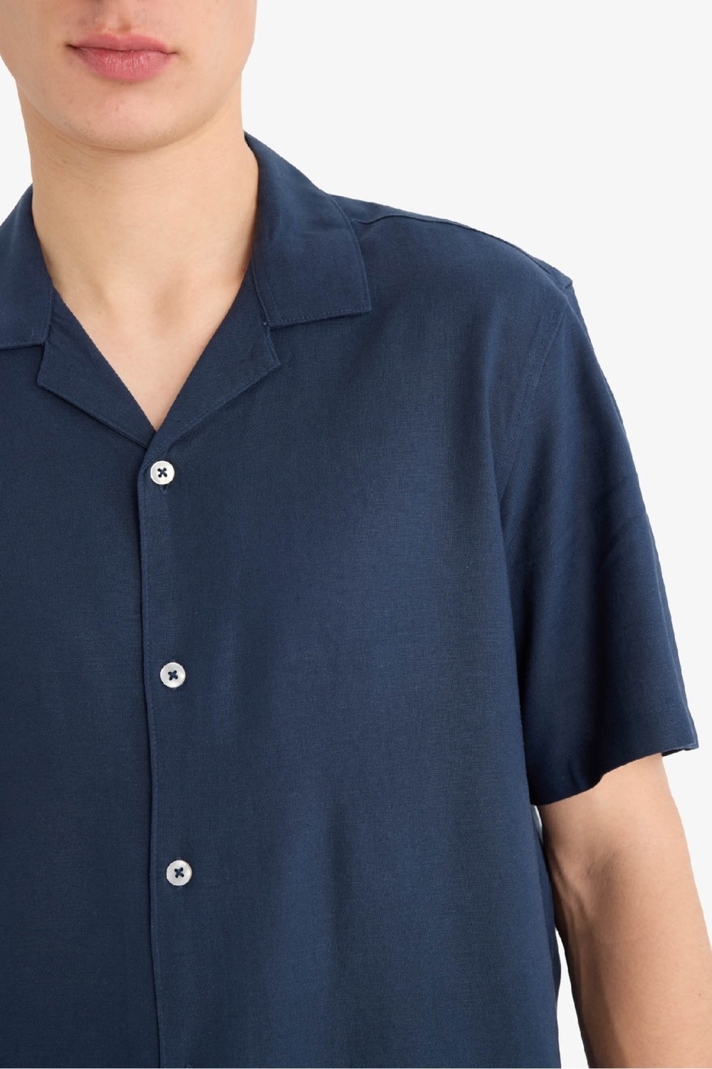 DeFacto Relax Fit Polo Yaka Keten Karışımlı Kısa Kollu Gömlek D9882AX25AU görsel 6