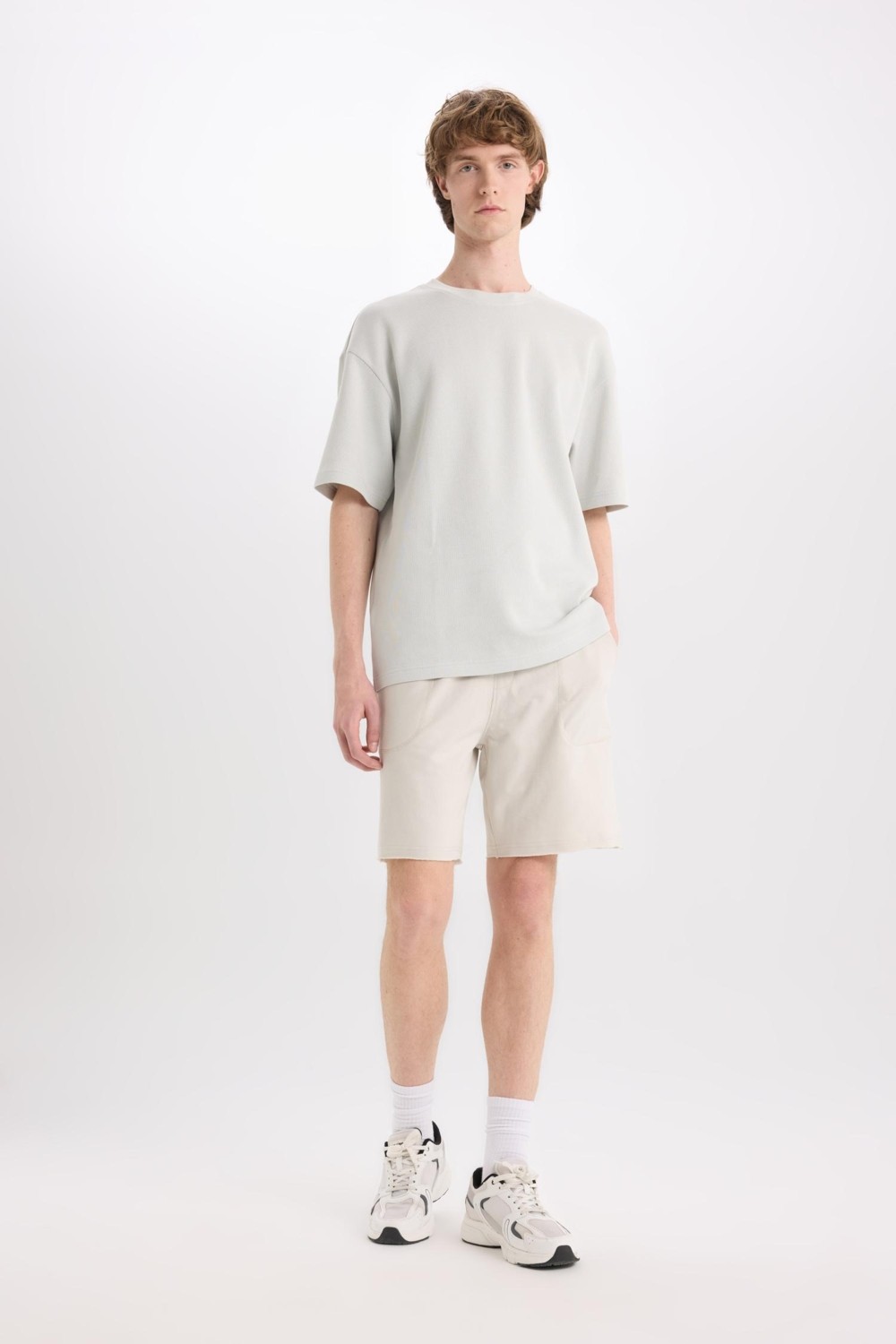 DeFacto %100 Pamuk Slim Fit Dar Paça Cepli Basic Şort B8673AX25SM