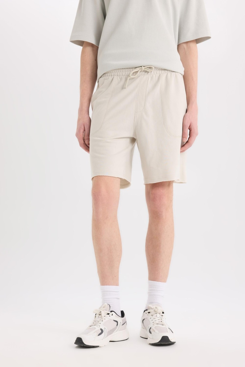 DeFacto %100 Pamuk Slim Fit Dar Paça Cepli Basic Şort B8673AX25SM görsel 5