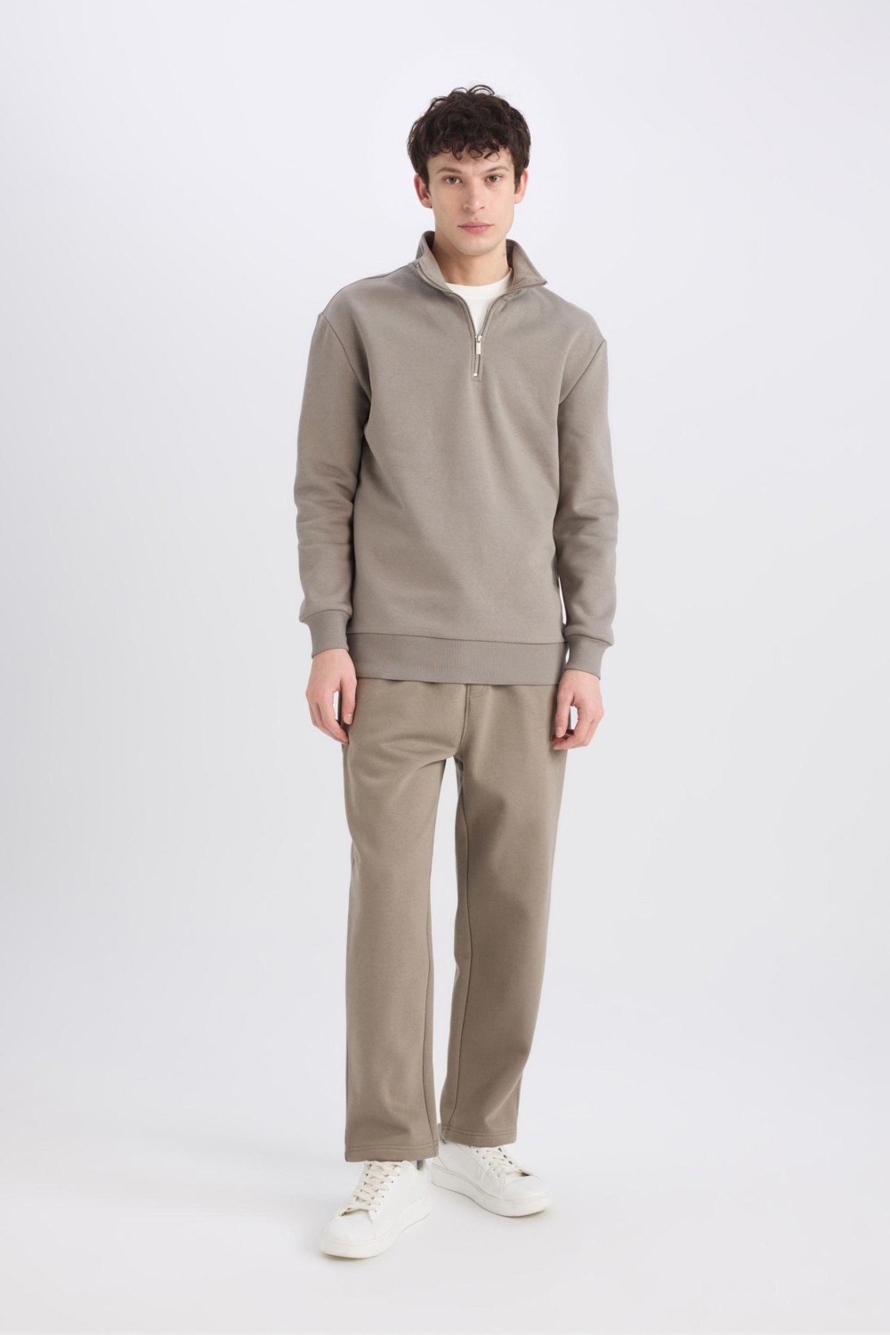 DeFacto Regular Fit Eşofman Altı İçi Polarlı Basic Düz Cepli Beli Bağcıklı Düz Paça D7836AX25SP görsel 5