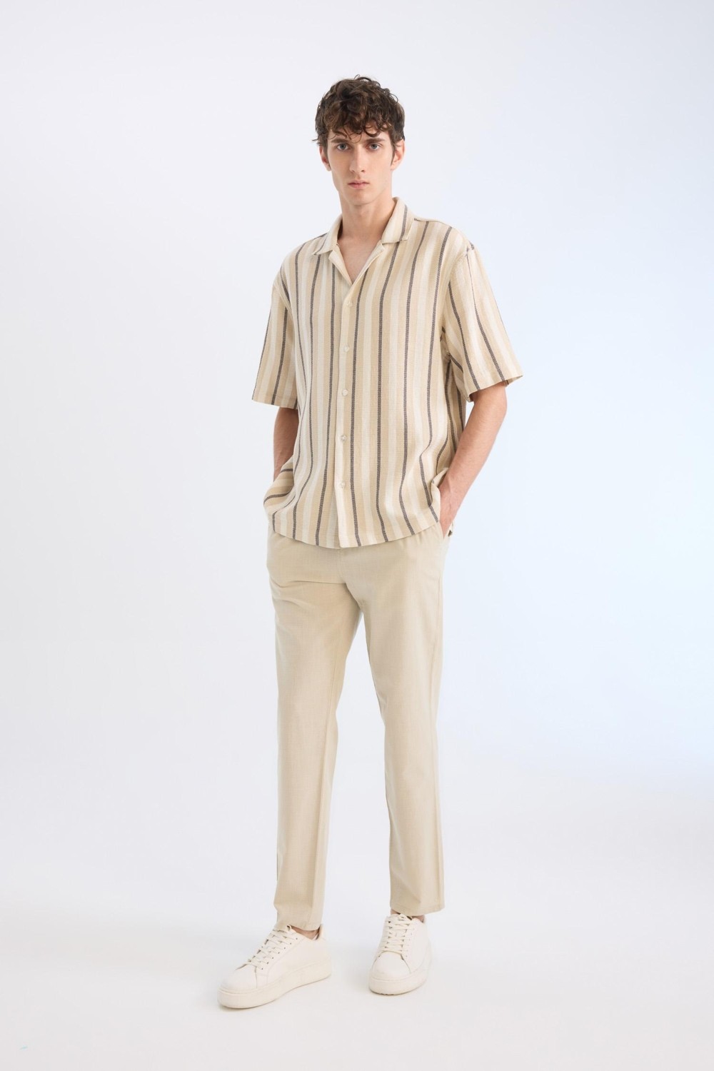 DeFacto Jogger Fit Beli Lastikli Cepli Dar Paça Keten Görünümlü Pantolon Z6475AZ25SP