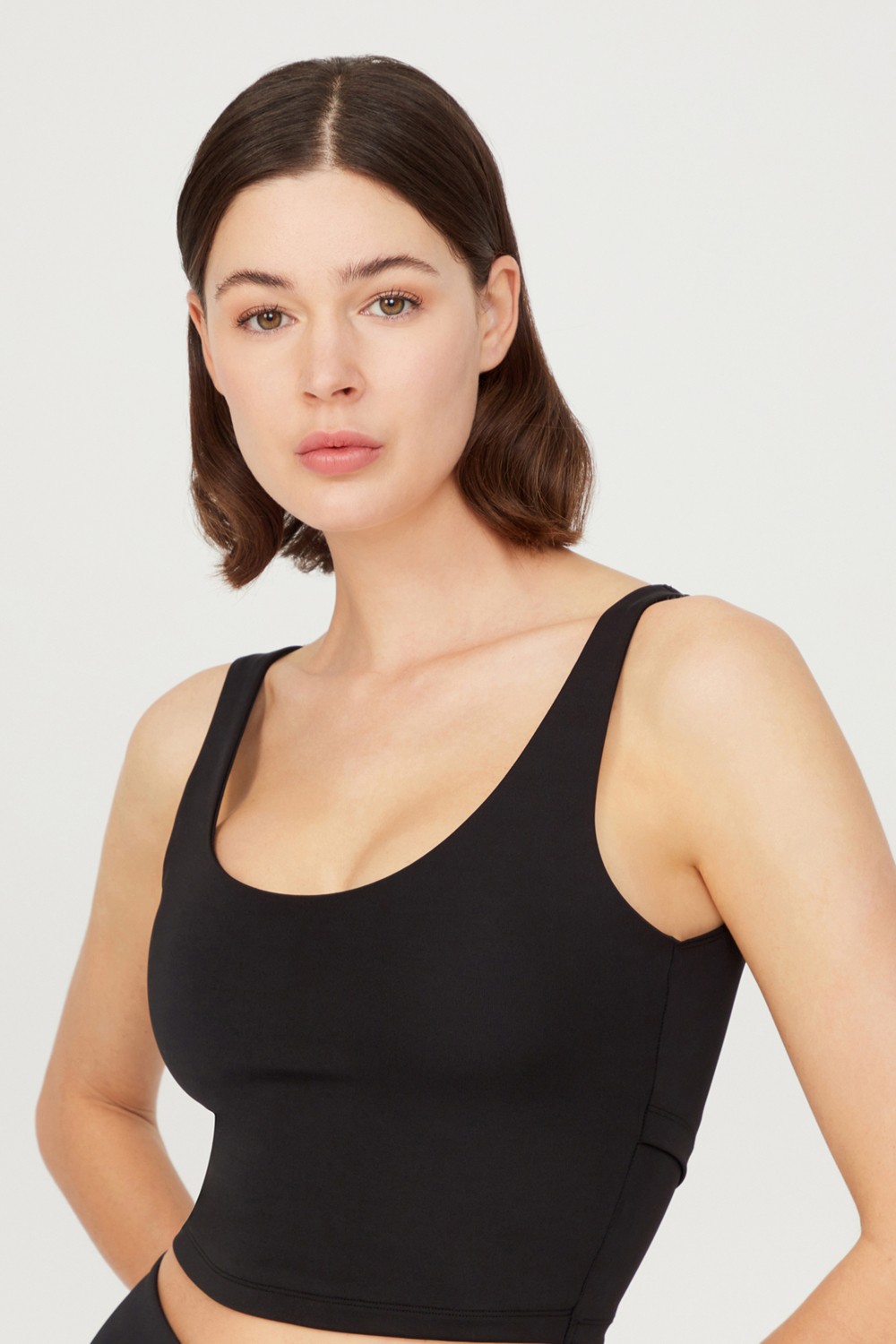 Los Ojos Hafif Destekli Siyah Crop Top Spor Büstiyer Sabit Kaplı Dokuma ile Şık Tasarım