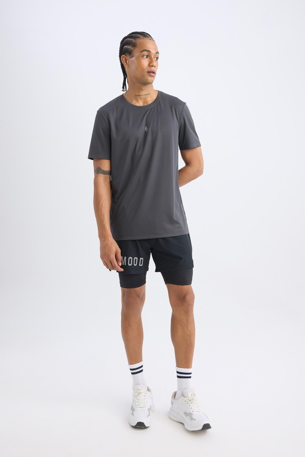 DeFacto Slim Fit Dar Kesim Fermuarlı Telefon Cepli Sporcu Taytlı Şort Z2147AZ25SP