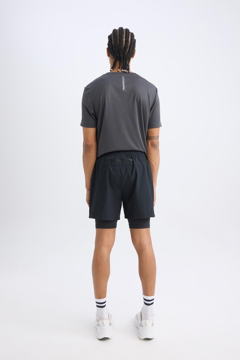 DeFacto Slim Fit Dar Kesim Fermuarlı Telefon Cepli Sporcu Taytlı Şort Z2147AZ25SP görsel 5