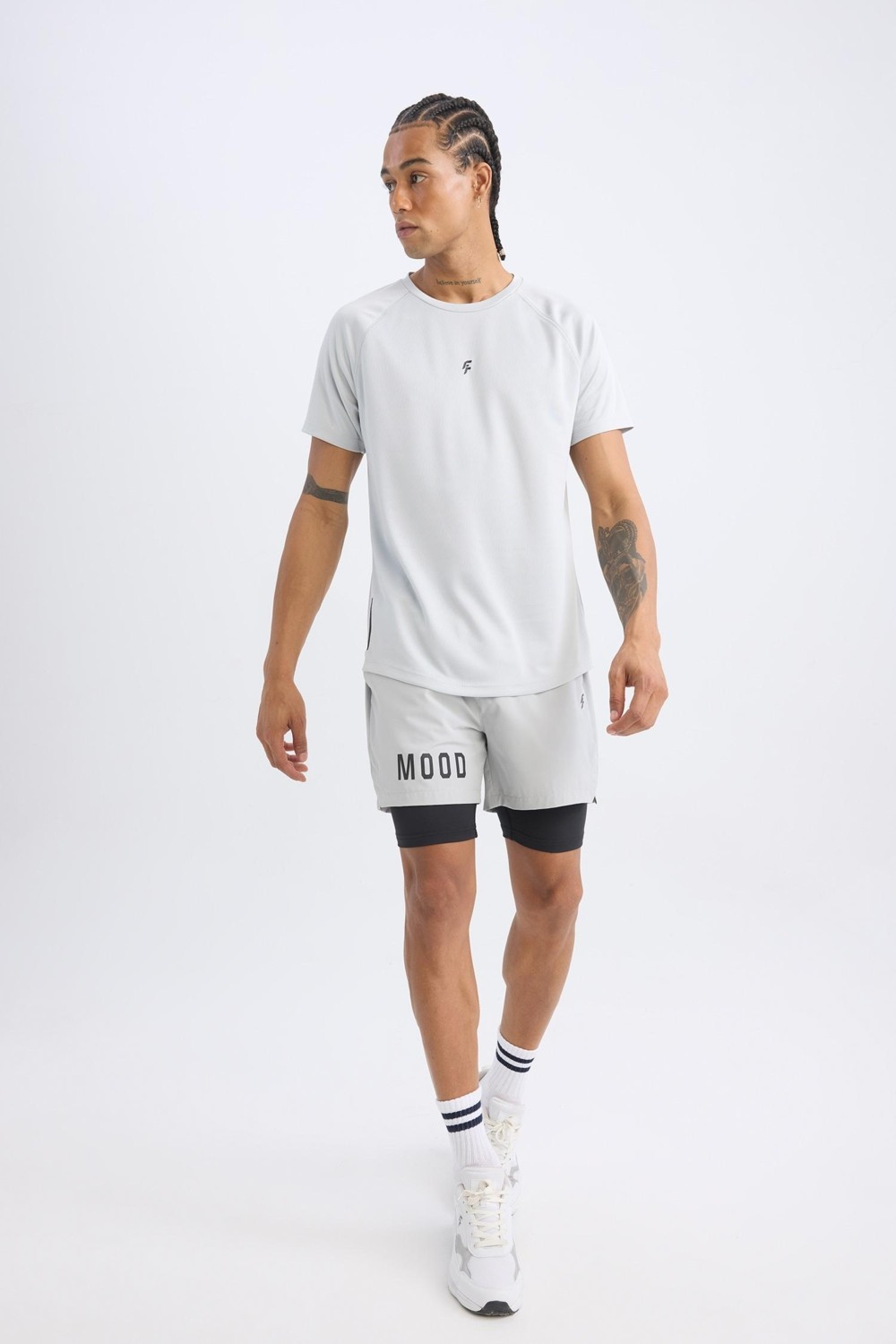 DeFacto Slim Fit Dar Kesim Fermuarlı Telefon Cepli Sporcu Taytlı Şort Z2147AZ25SP