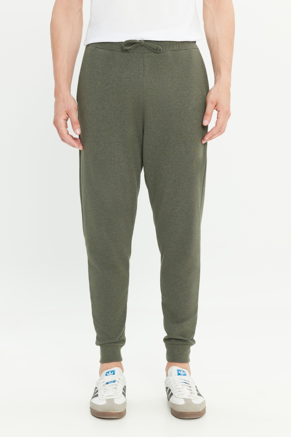 Altınyıldız Classics Erkek Siyah Standart Fit Normal Kesim 2 Iplik Cepli Rahat Pamuklu Jogger Eşofman Altı