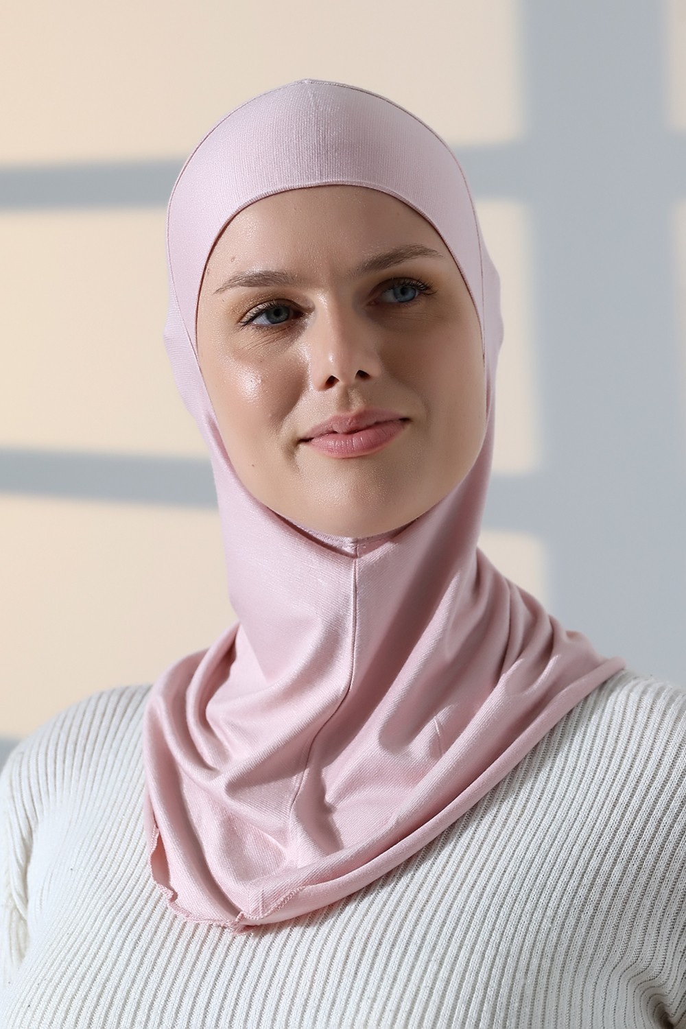 İhvan Online Pratik Boyunluklu Geçmeli Büyük Tesettür Bone - Krem