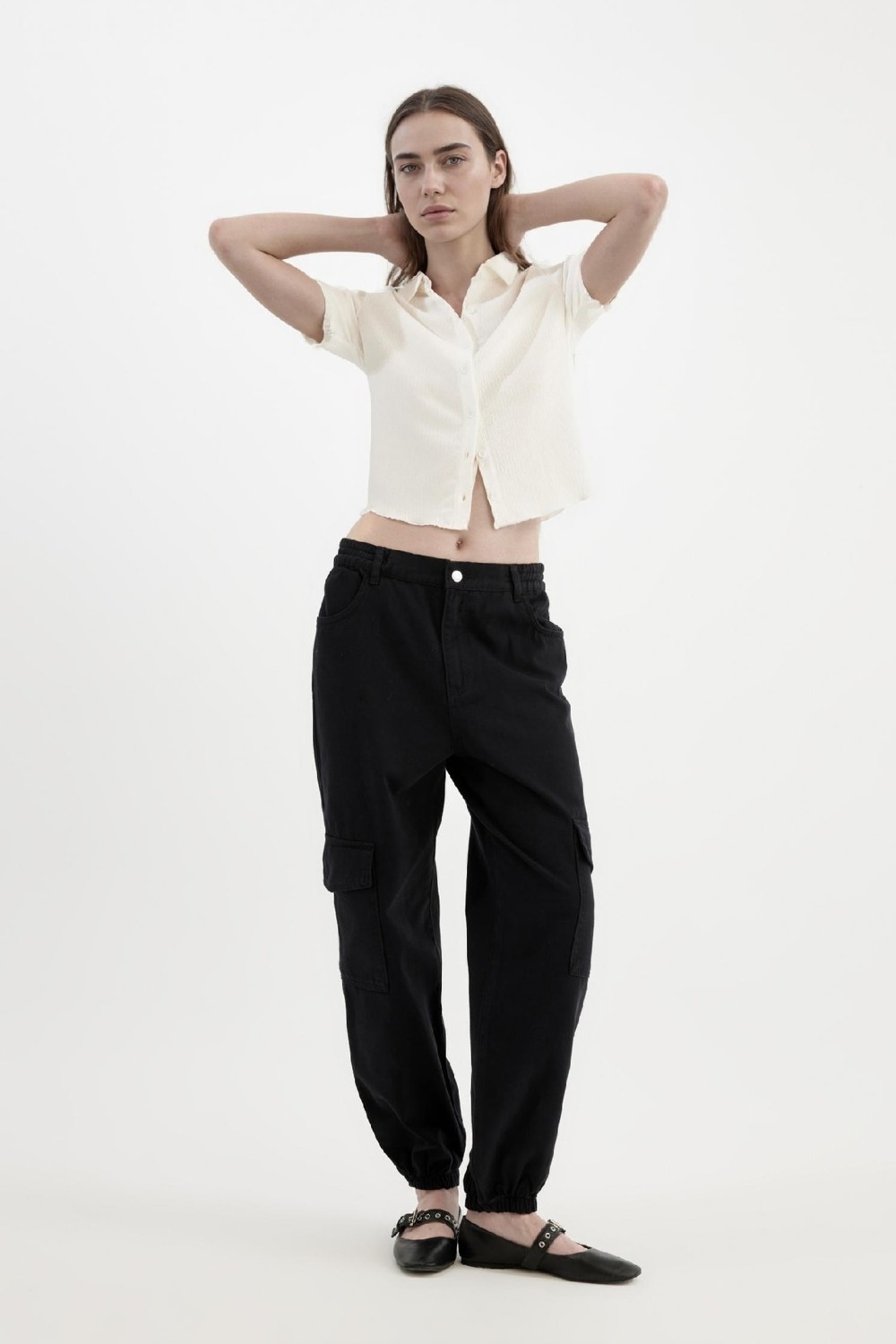 DeFacto Jogger Fit Gabardin Kumaş Normal Bel Basic Kargo Cepli Pantolon B0454AX24AU görsel 2