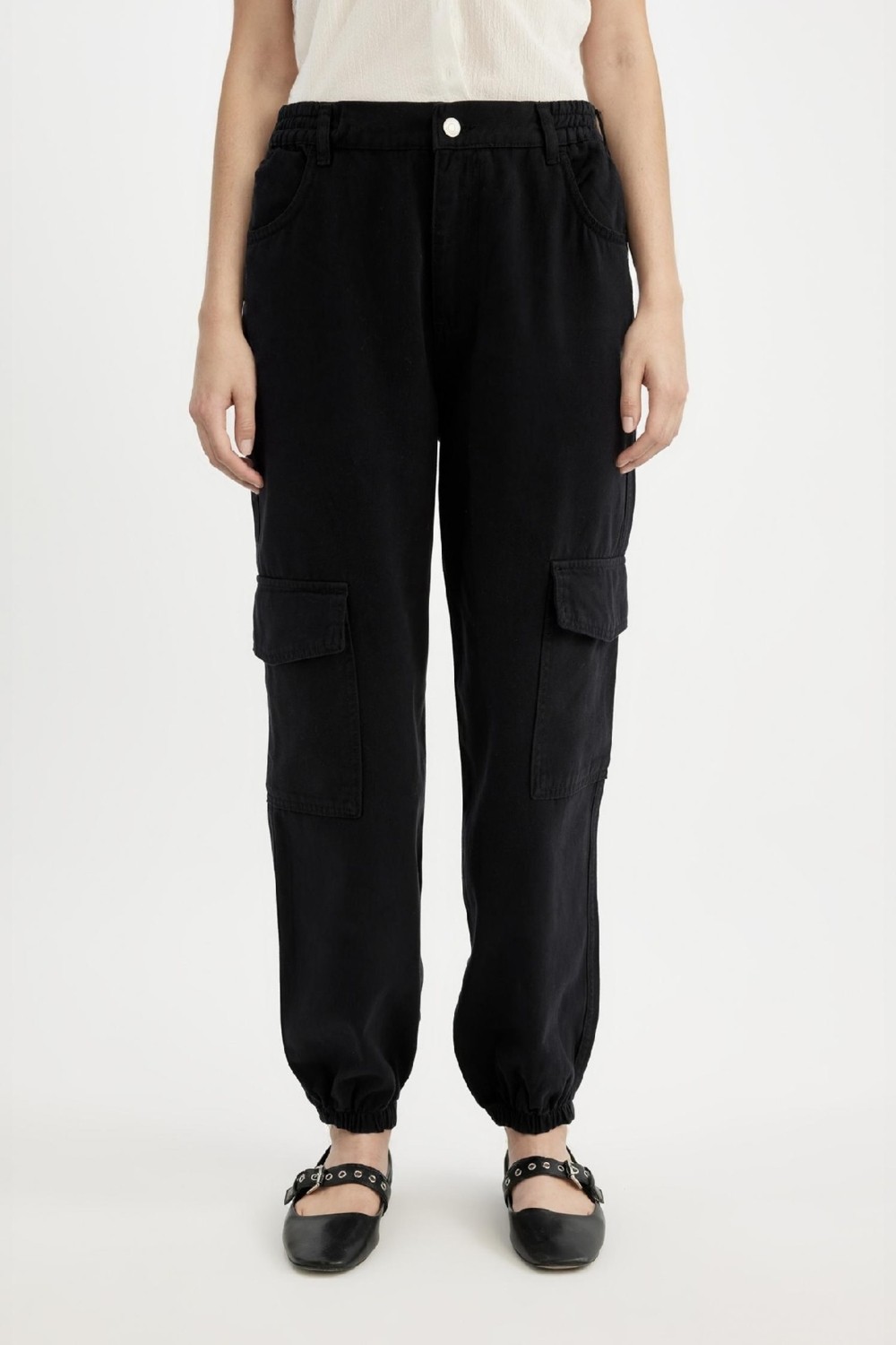 DeFacto Jogger Fit Gabardin Kumaş Normal Bel Basic Kargo Cepli Pantolon B0454AX24AU görsel 4