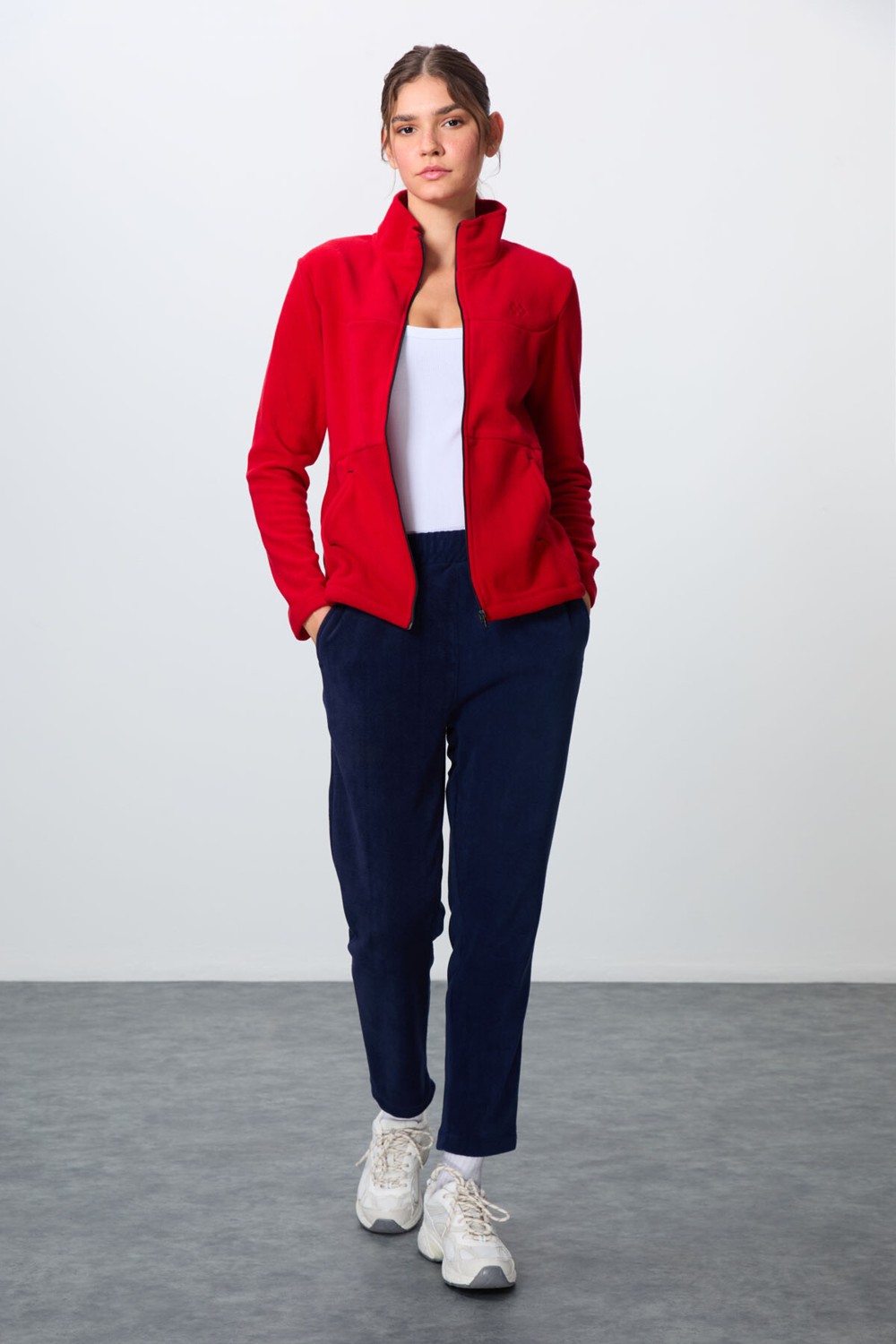 Tommy Life Haki Kalın Yumuşak Dokulu Dik Yaka Oversize Nakışlı Polar Kadın Eşofman Takım -95339 görsel 2