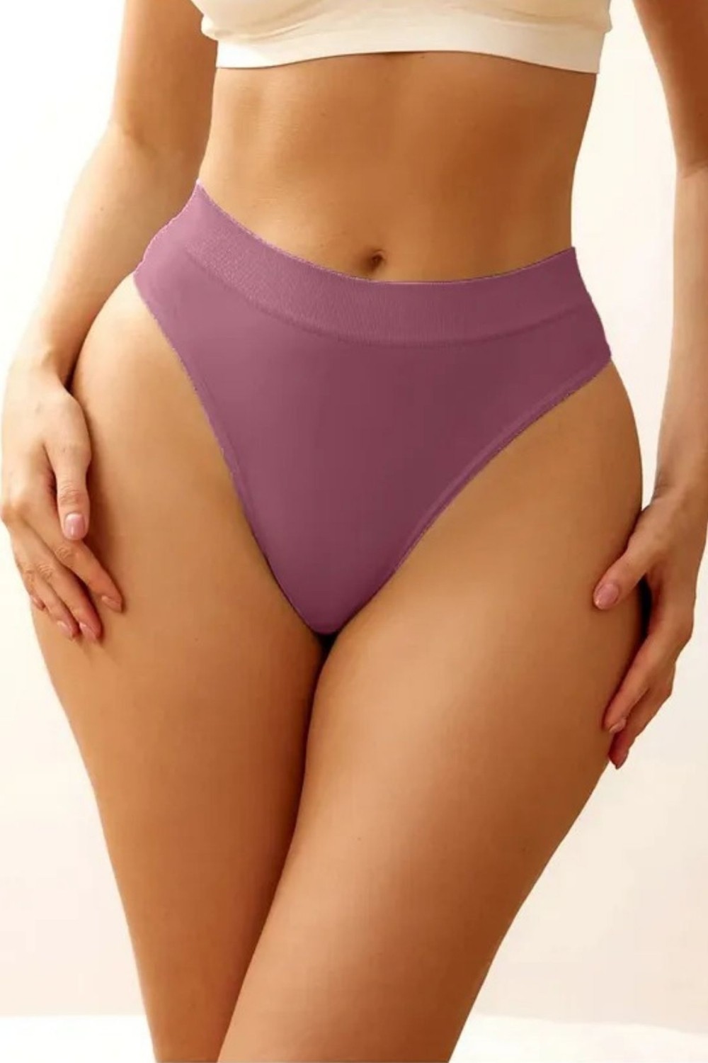 Mistirik Navelli Model Seamless Yumuşak Kumaşlı String Külot