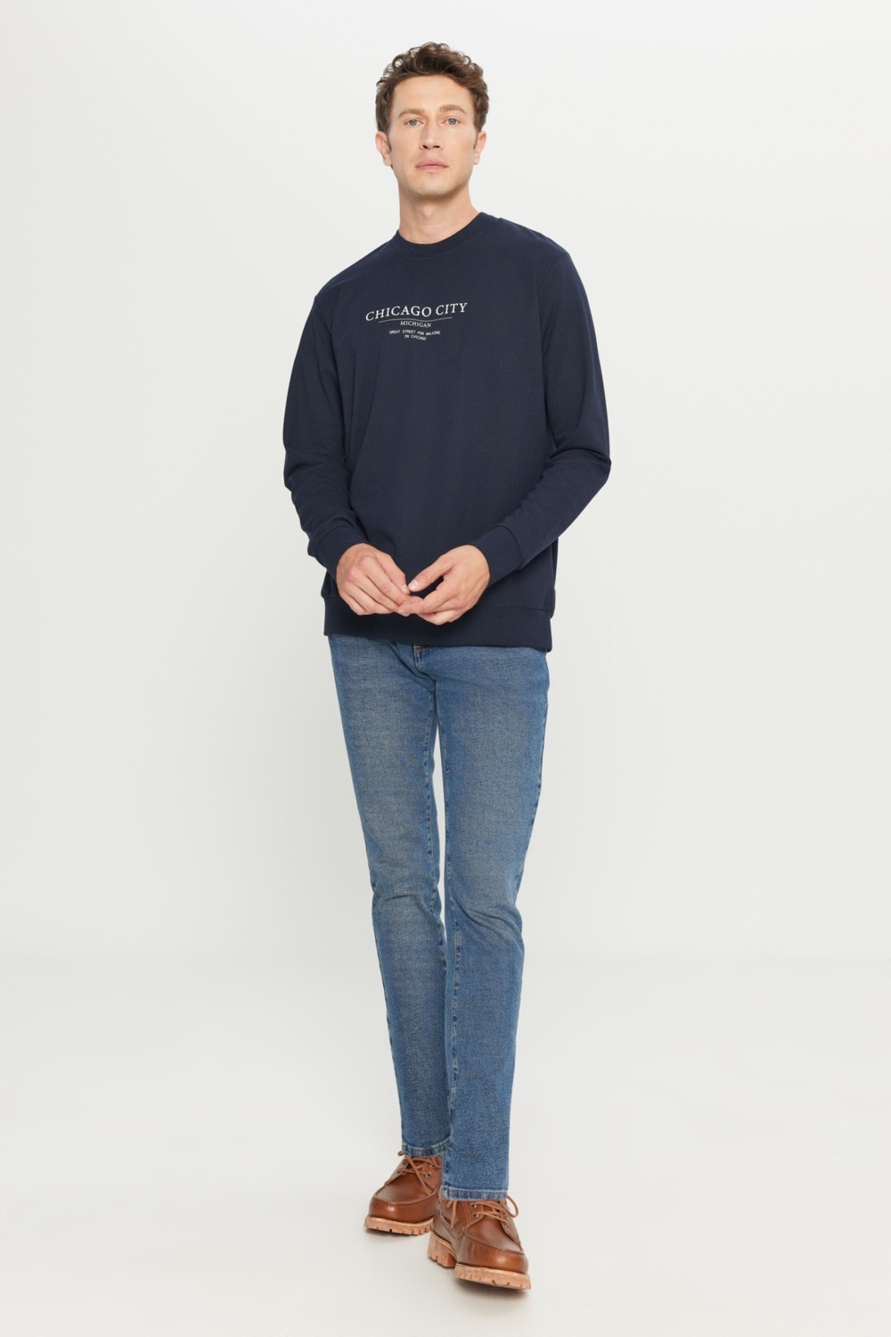 Altınyıldız Classics Erkek Siyah 2 İplik Pamuklu Standart Fit Normal Kesim Bisiklet Yaka Sweatshirt görsel 2