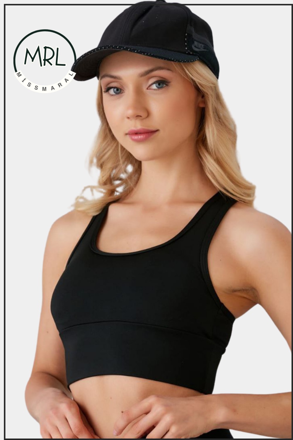 Miss Maral Kadın Siyah Spor Büstiyer Crop Halter Yaka Pedli Toparlayıcı Likralı Dalgıç Havuz Deniz Uygun