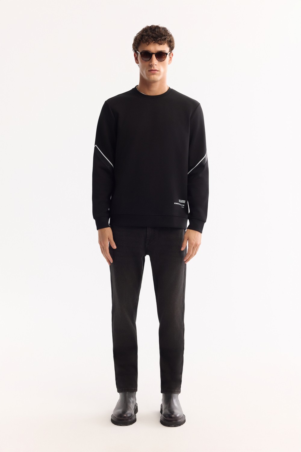 AVVA Erkek Siyah Bisiklet Yaka Pamuklu Bi-Stretch Baskılı Regular Fit Sweatshirt A52Y1258 görsel 6