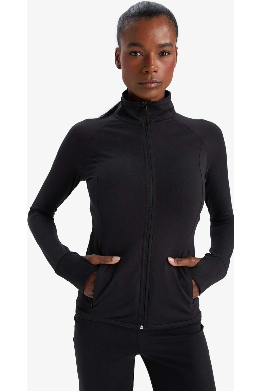 DeFacto Fitted Vücuda Oturan Ultra Soft Dik Yaka Çift Cepli Parmak Detaylı Fermuarlı Spor Hırka B3985AX25AU görsel 6