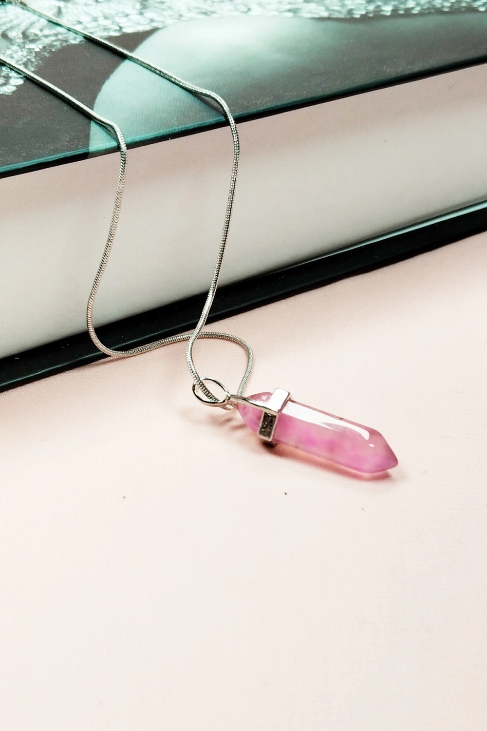 Marsilyan Pembe Kuvars Doğal Taşı Zincirli El Yapımı Tasarımlı Kolye Uç: 3,5 cm Zincir: 20 cm Kutulu görsel 4