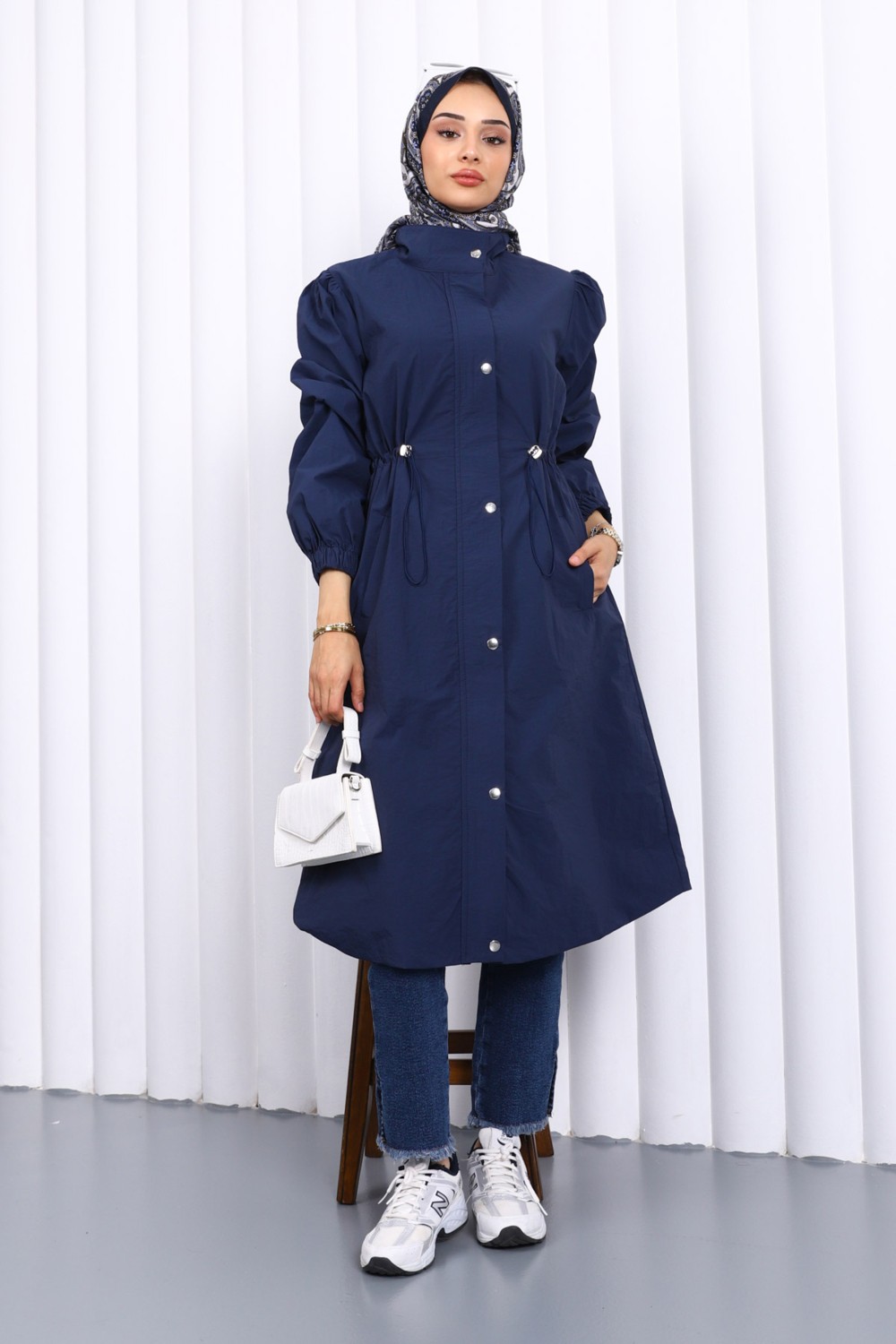 İmaj Butik Siyah Çıtçıtlı Bel Lastikli Trençkot