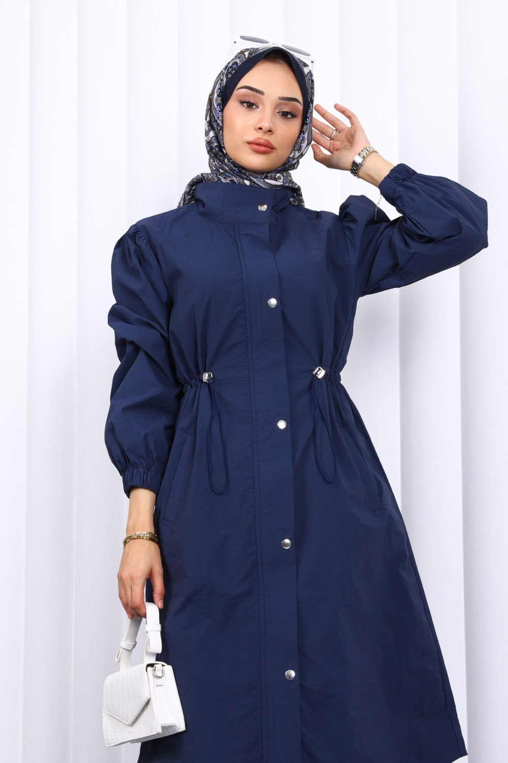 İmaj Butik Siyah Çıtçıtlı Bel Lastikli Trençkot görsel 3