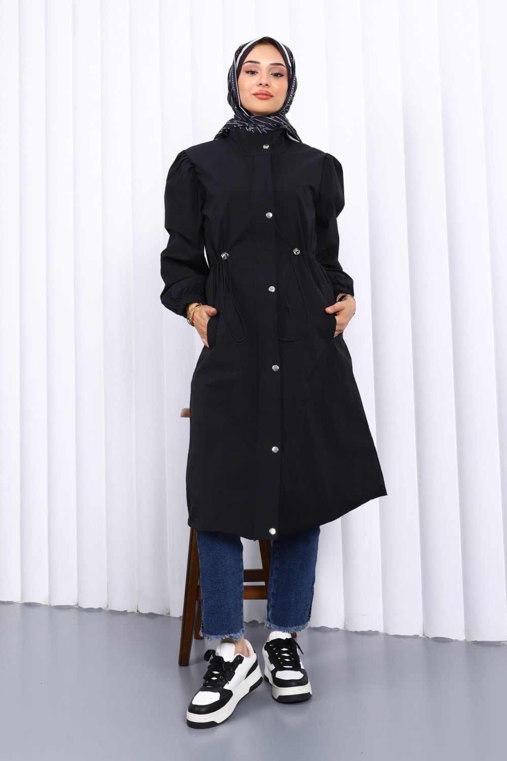 İmaj Butik Siyah Çıtçıtlı Bel Lastikli Trençkot