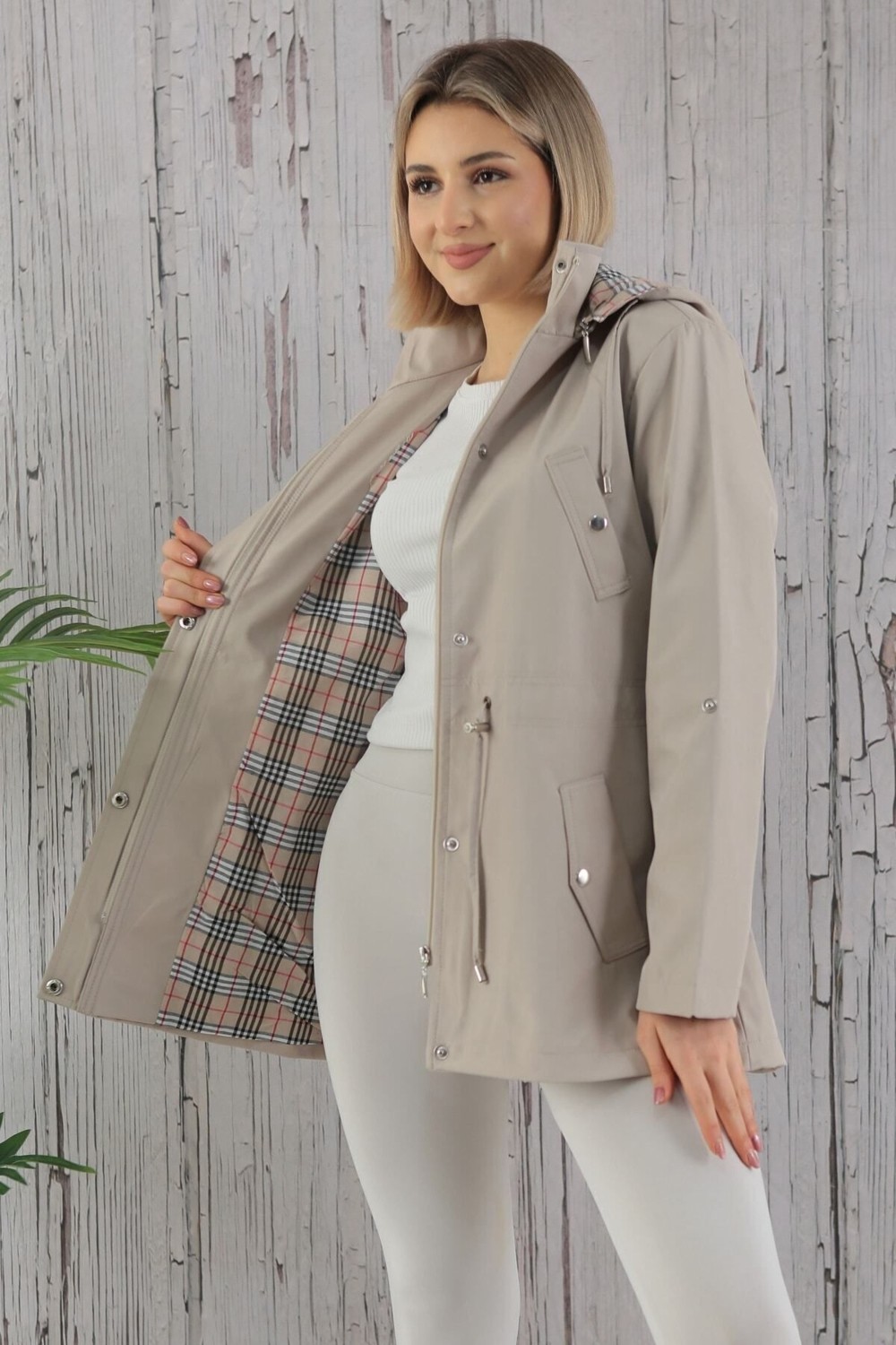 TUTveAL Collection Kadın Suya Dayanıklı Trençkot Kapüşonlu Ekoseli Vizon Trençkot Bonded Kumaş Trençkot
