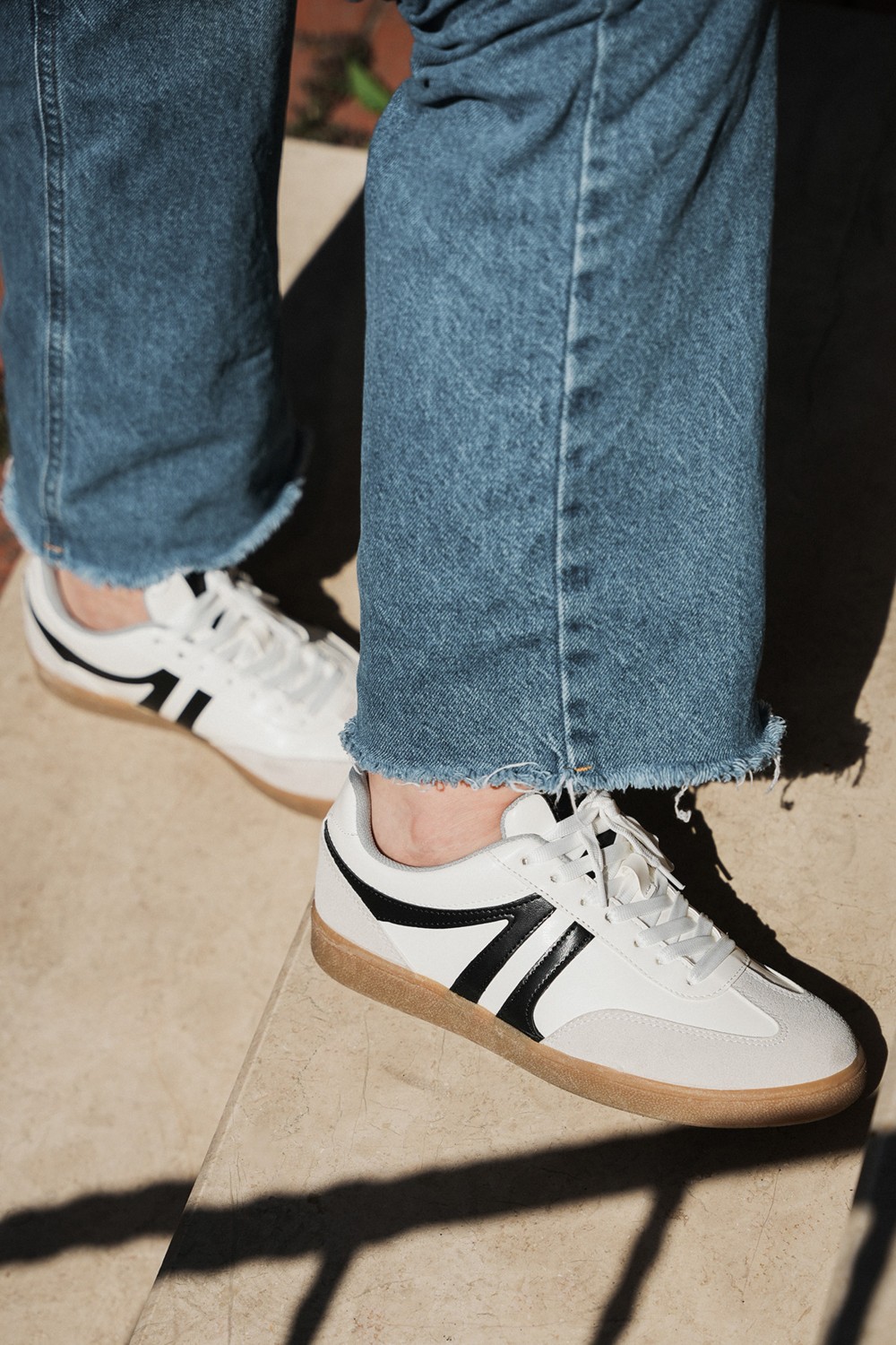 Marjin Kadın Sneaker Bağcıklı Düz Taban Spor Ayakkabı Tiyone Beyaz görsel 4