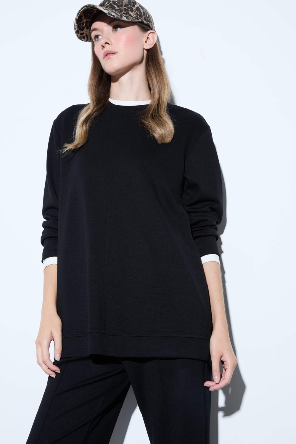 DeFacto Regular Fit Bisiklet Yaka Uzun Kollu Tunik F5117AX25AU