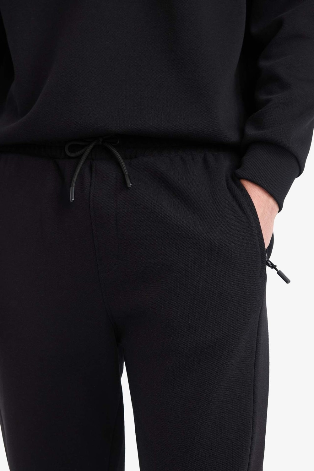 DeFacto Slim Fit Dar Kesim Fermuar Cepli Pike Eşofman Altı D5258AX25AU görsel 6