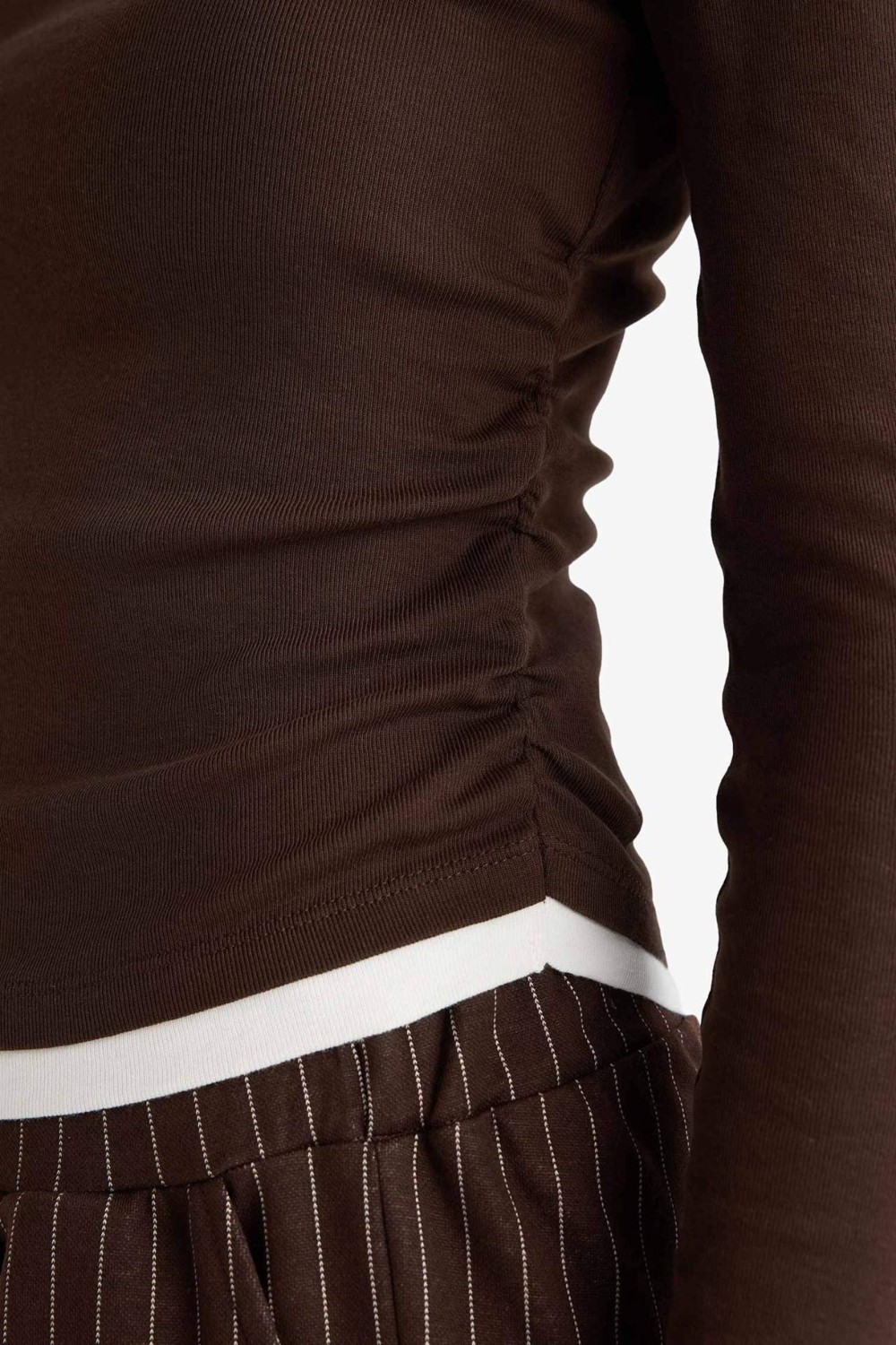 DeFacto %100 Pamuk Slim Fit Ribana Tişört E6548AX25AU görsel 7