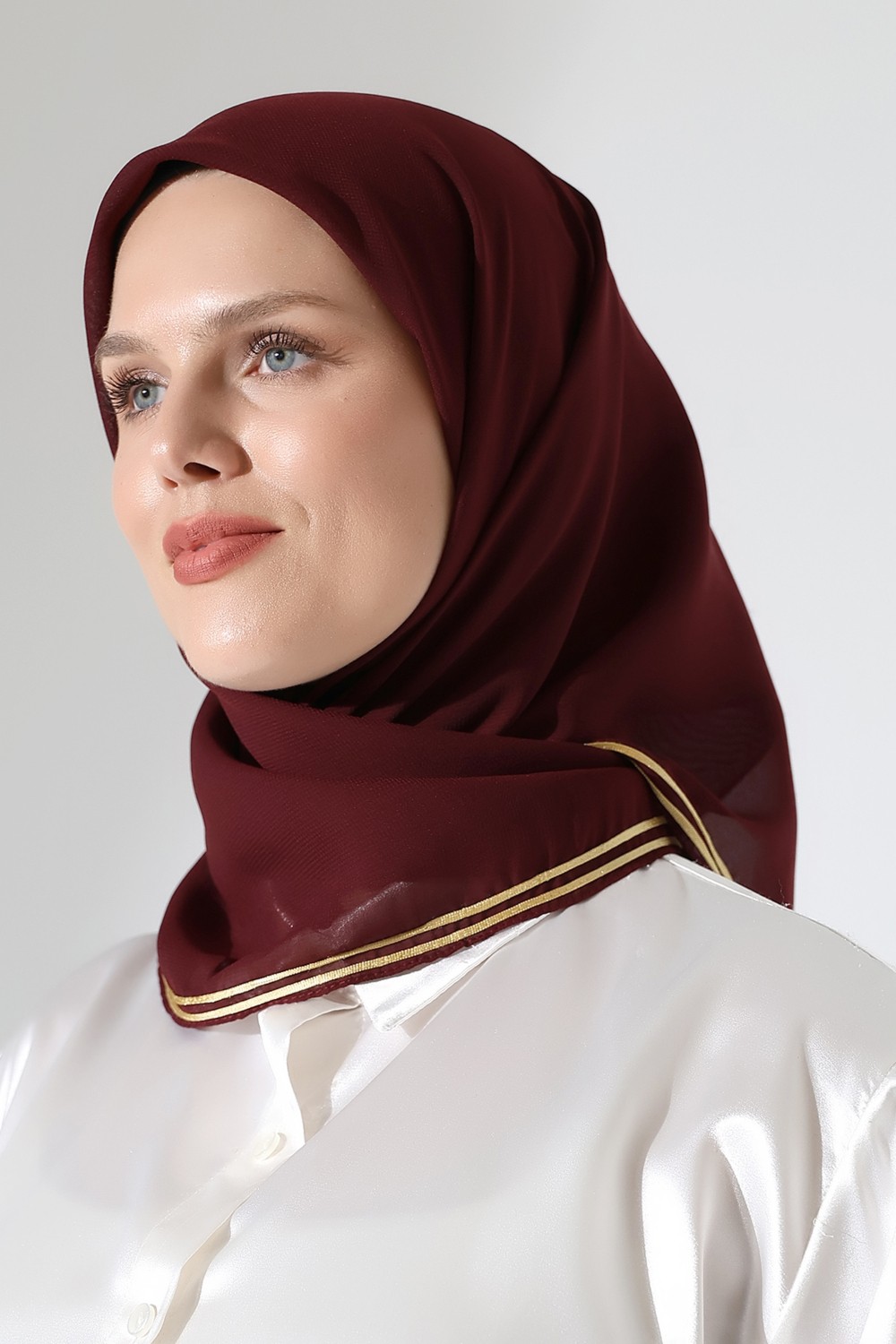 İhvan Online Tesettür Biyeli Bürümcük Düz Şifon Eşarp - Bordo