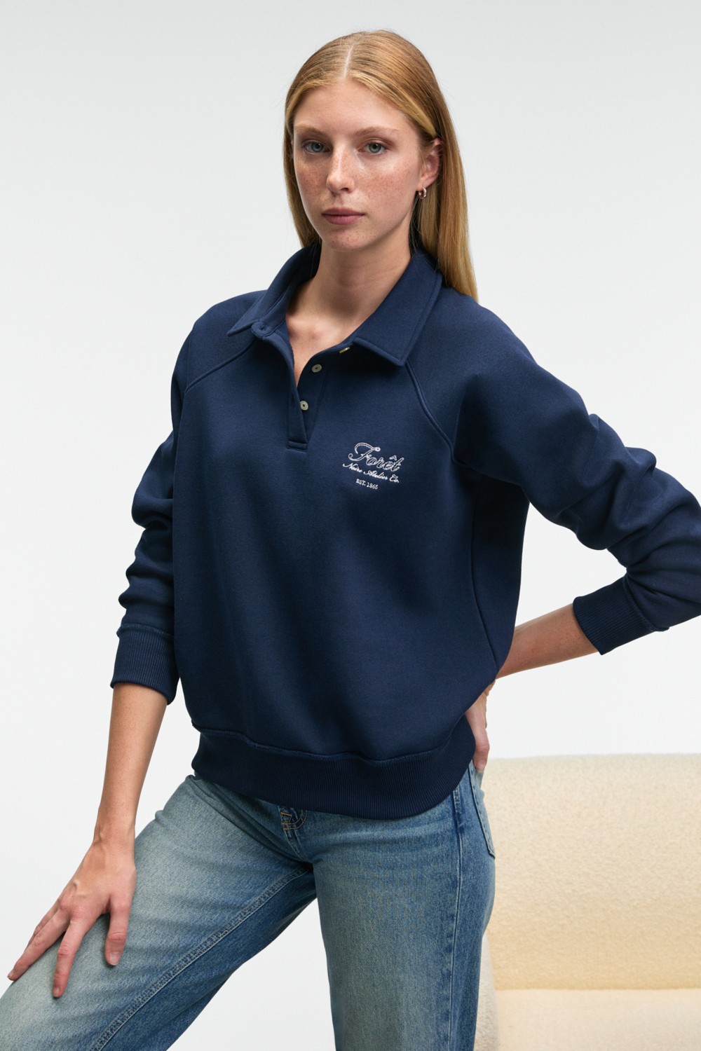 Grimelange CAMIREL Kadın Polo Yaka Düğmeli Nakış Detaylı Reglan Kol Comfort Fit Lacivert Sweatshirt görsel 4