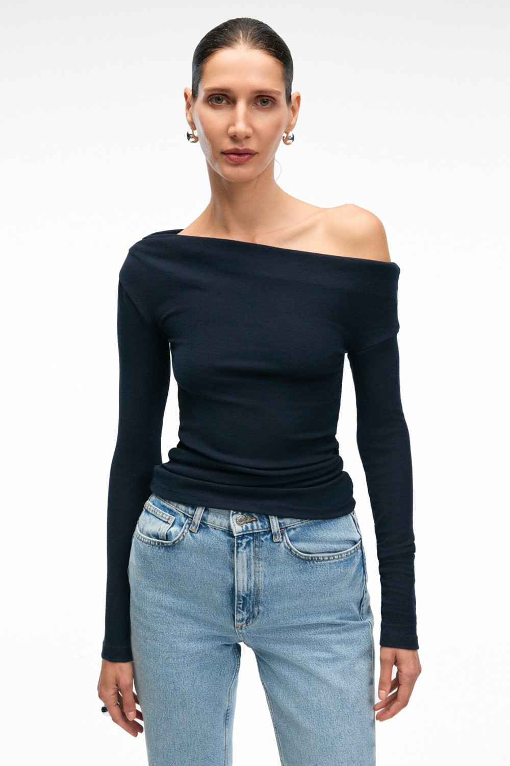 Grimelange OLIVIENN Kadın Omuzu Açık Asimetrik Yakalı Uzun Kollu Slim Fit Lacivert Bluz