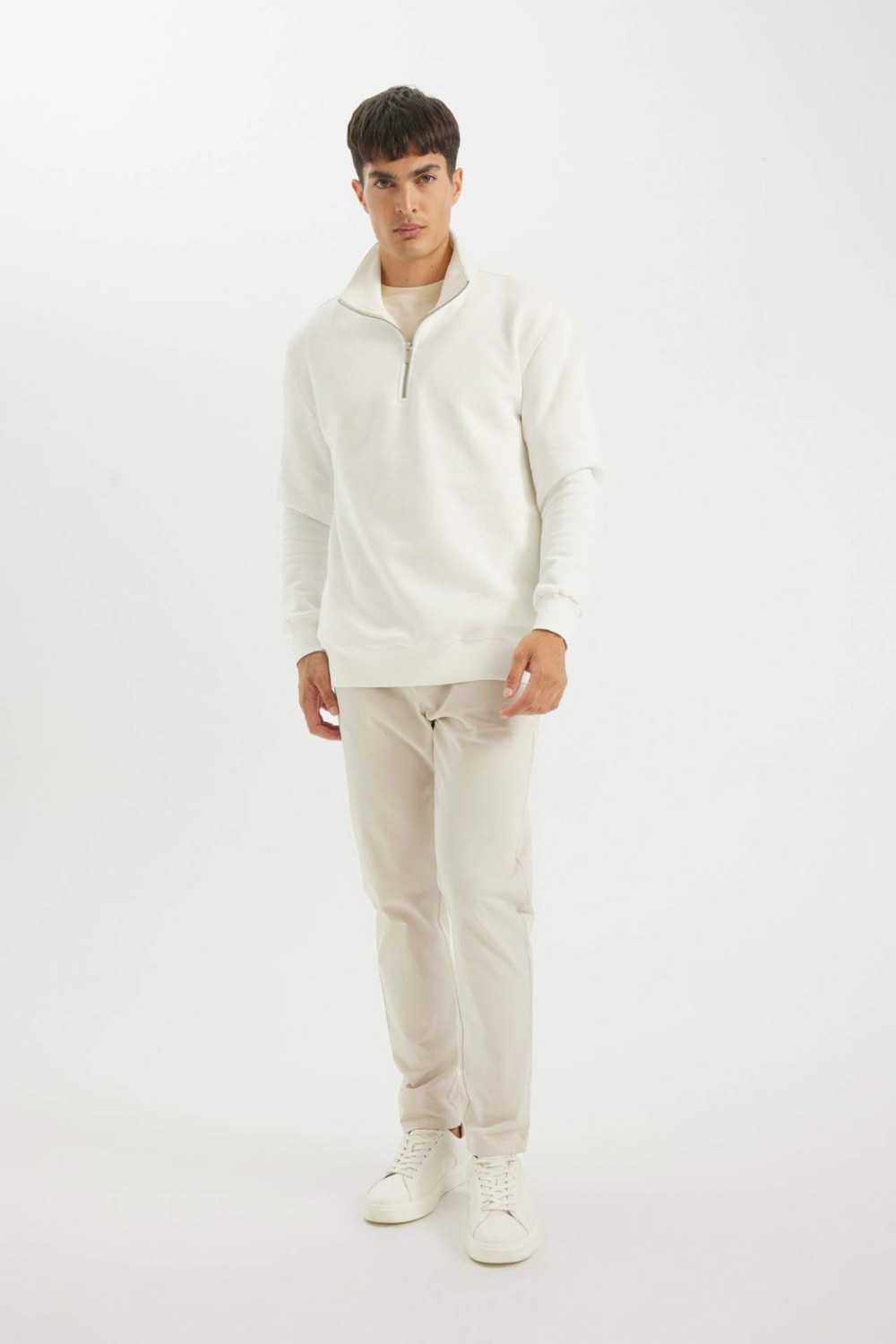 DeFacto Regular Fit Dik Yaka Yarım Fermuarlı Basic Sweatshirt X7405AZ24AU görsel 7